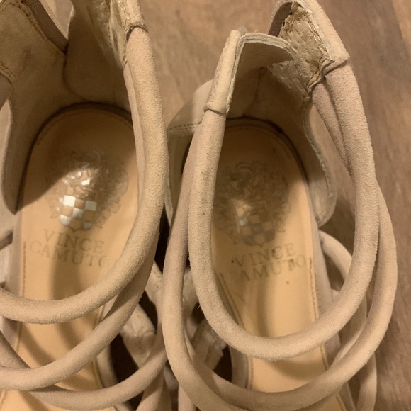 Vince Camuto sexy strapped kitten heels - Picture 3 of 3